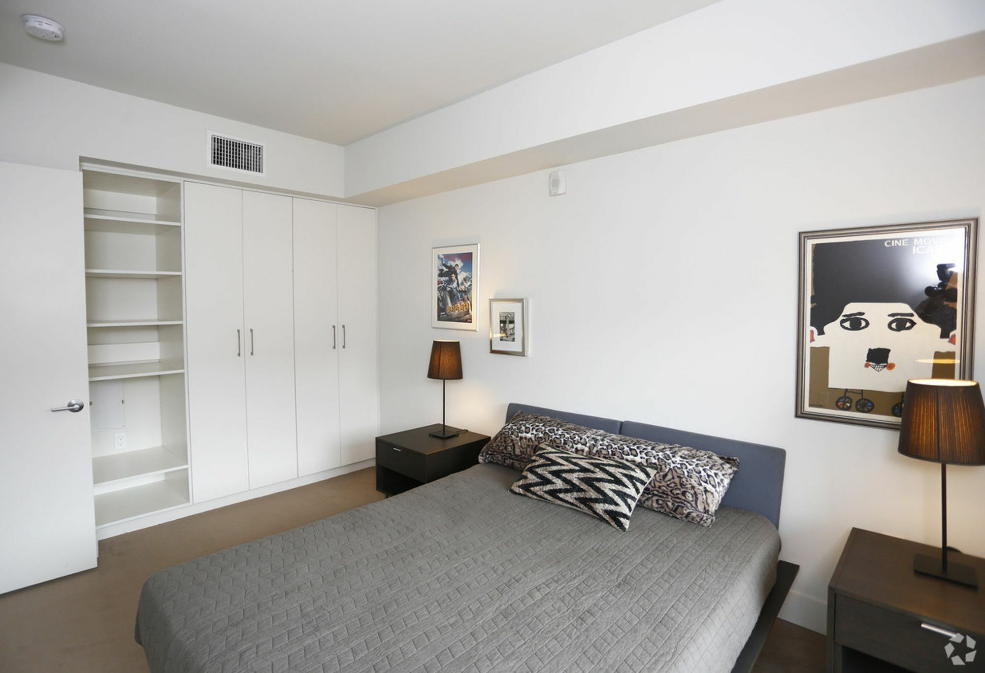 Wilshire By Barsala Apartment