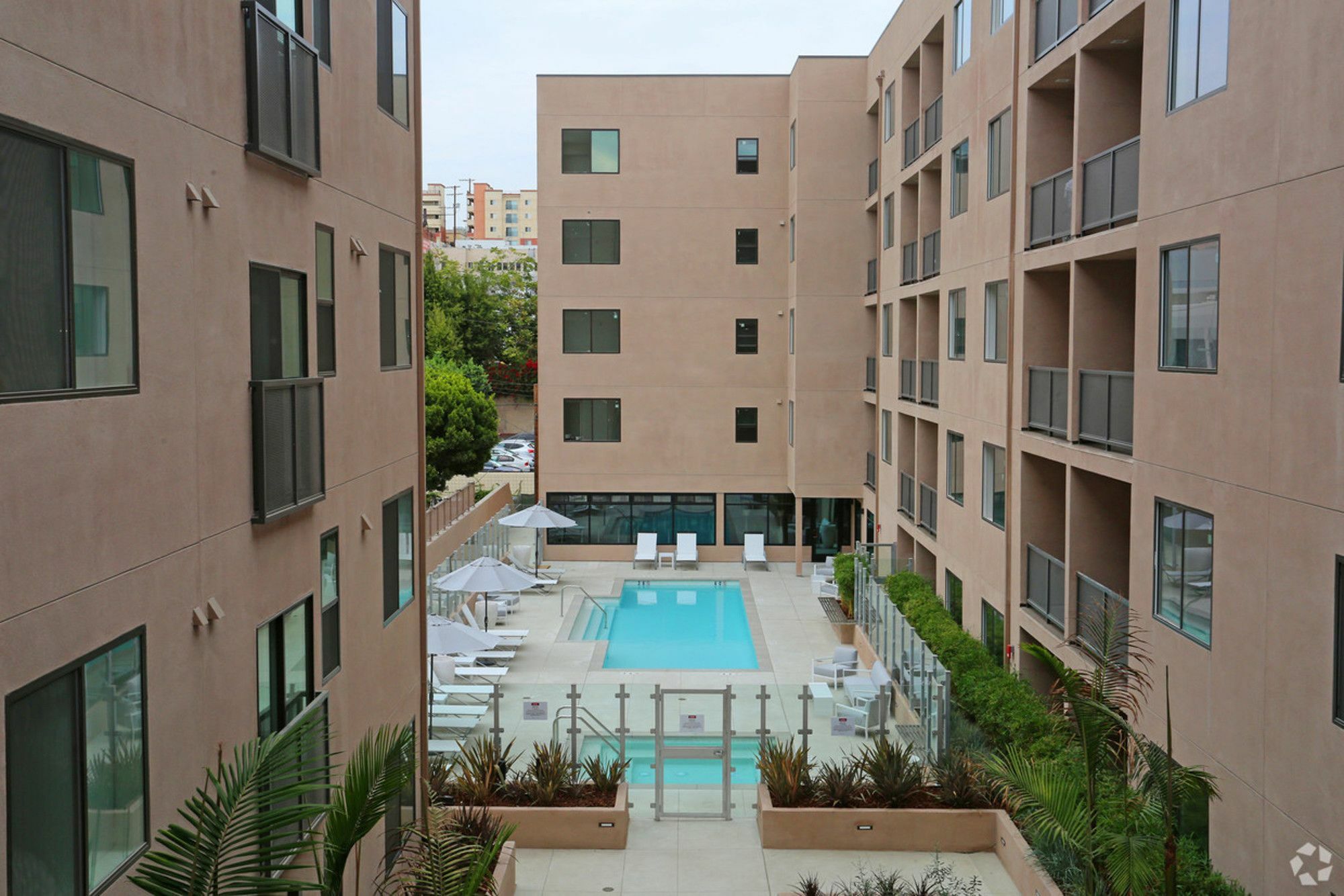 Wilshire By Barsala Apartment Los Angeles